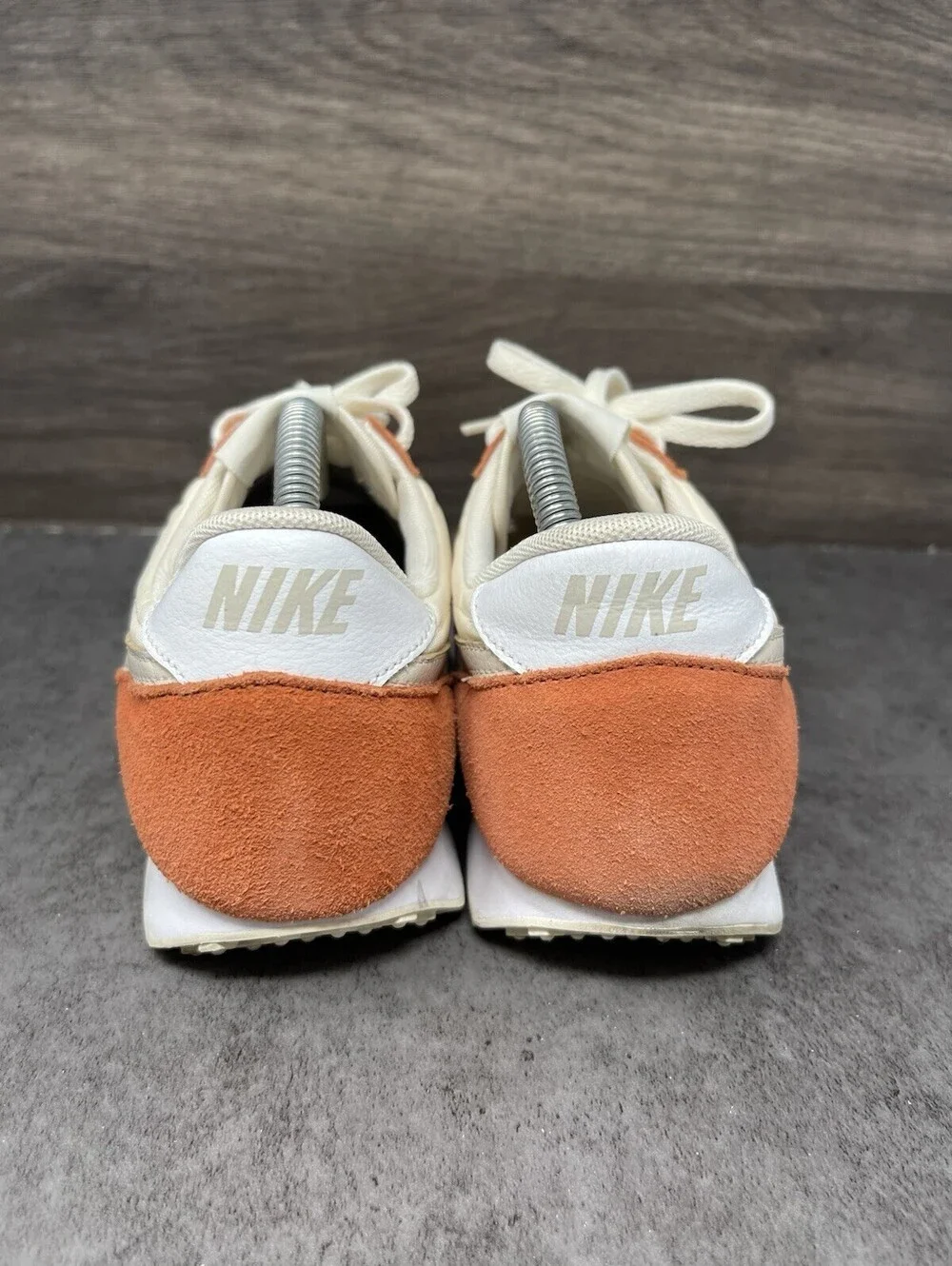 Nike Daybreak Sneakers Womens Size 9.5 Pale Ivory Desert Sand Orange CK2351-106